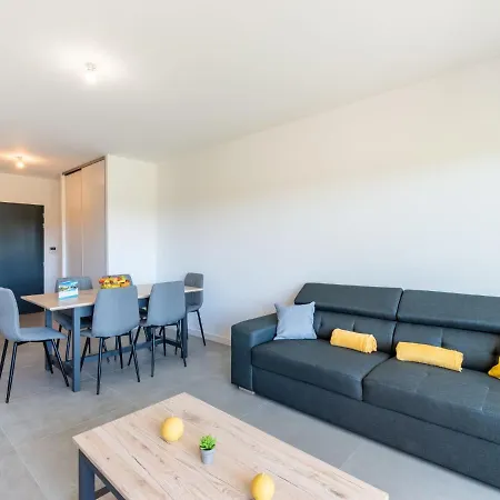 Stanatura-3 By Interhome *